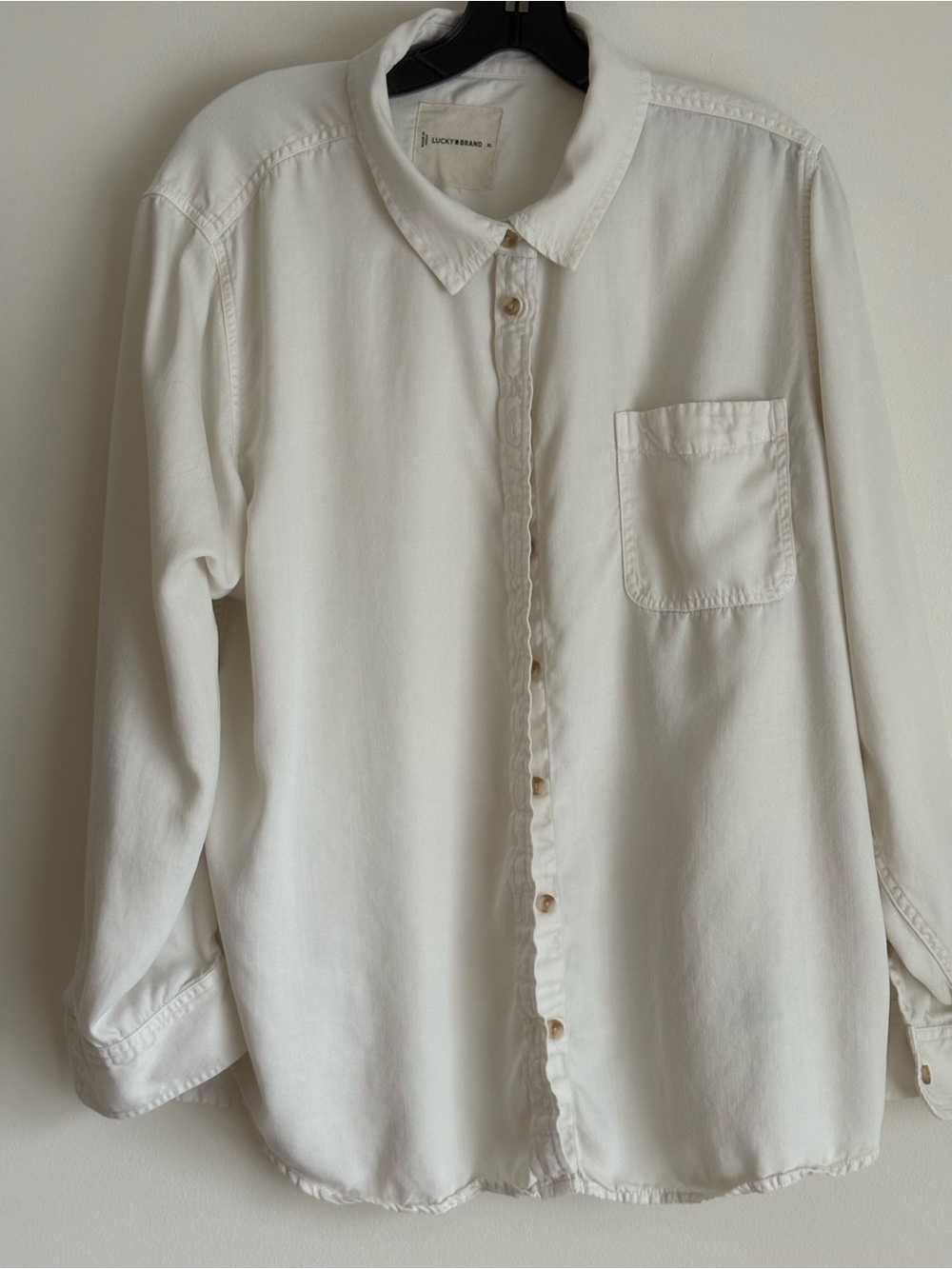 Lucky Brand White Button-Up Shirt - Classic Women’s Shirt